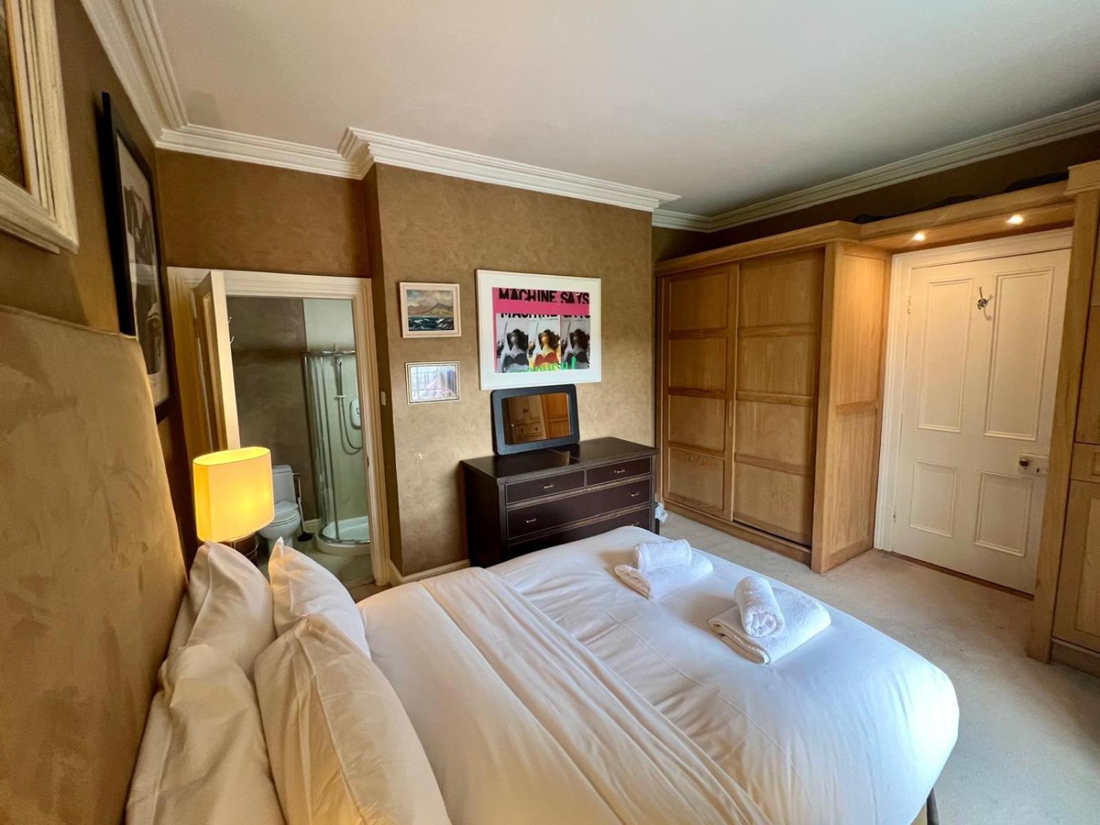 Burlington Townhouse Apartment ดับลิน ภายนอก รูปภาพ